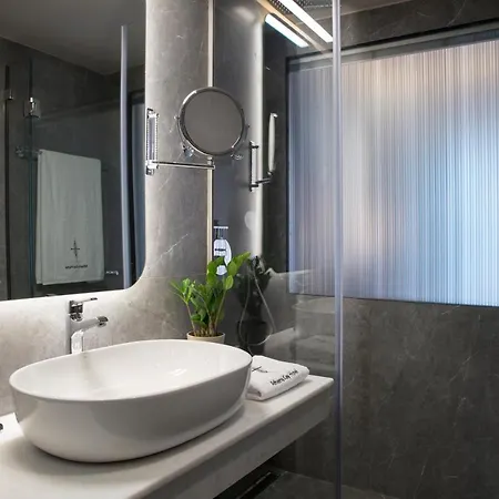 Key Hotel, Trademark Collection By Wyndham 5*